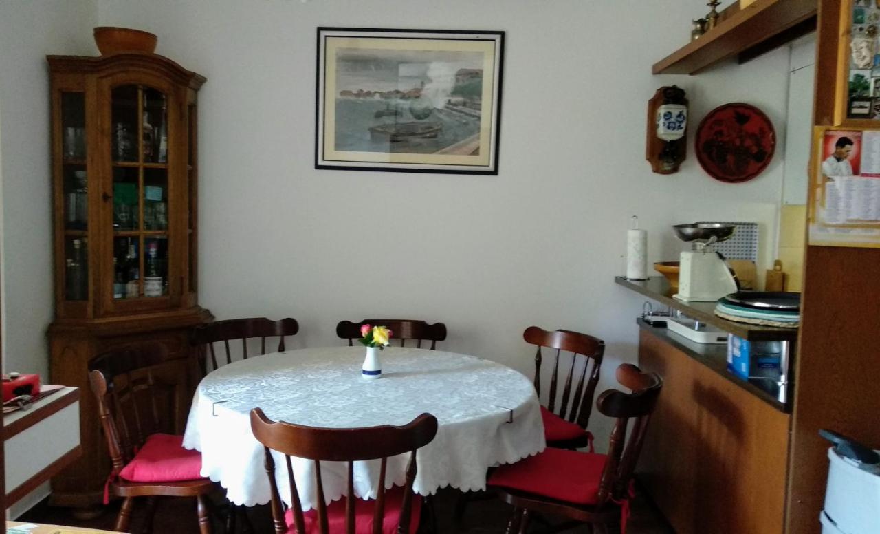 Apartman Tonka Kastela Luaran gambar